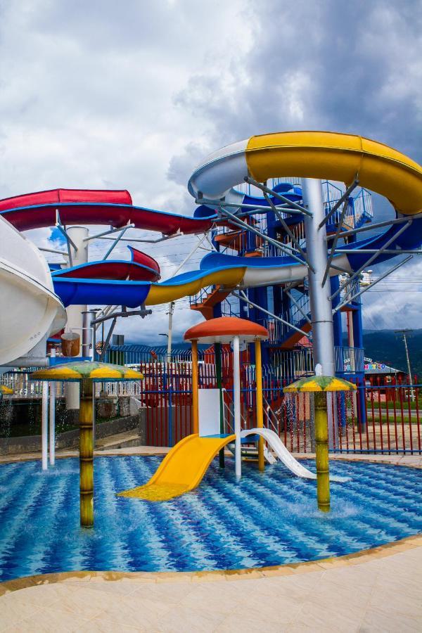Hotel Chinauta Real Εξωτερικό φωτογραφία