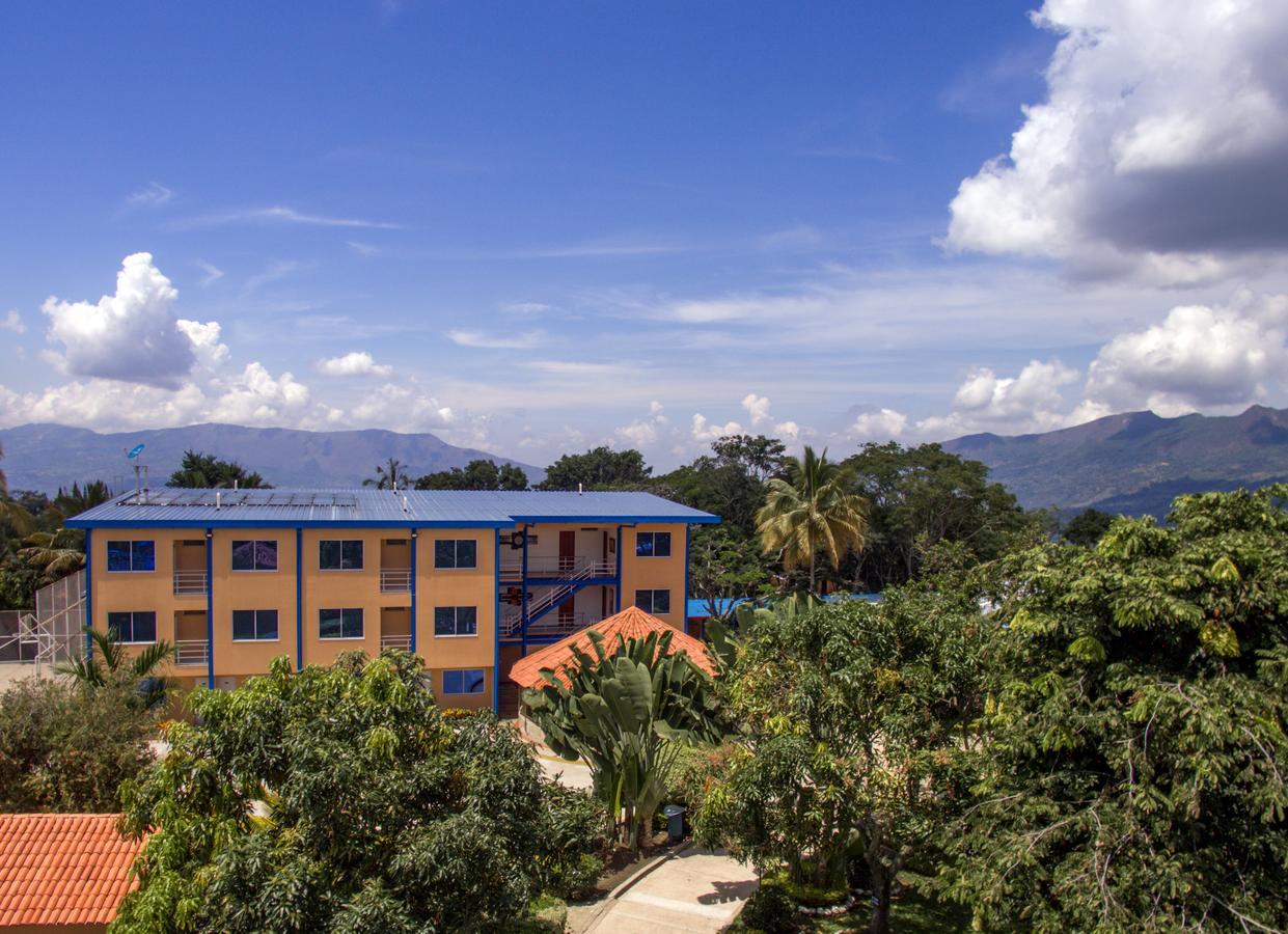Hotel Chinauta Real Εξωτερικό φωτογραφία