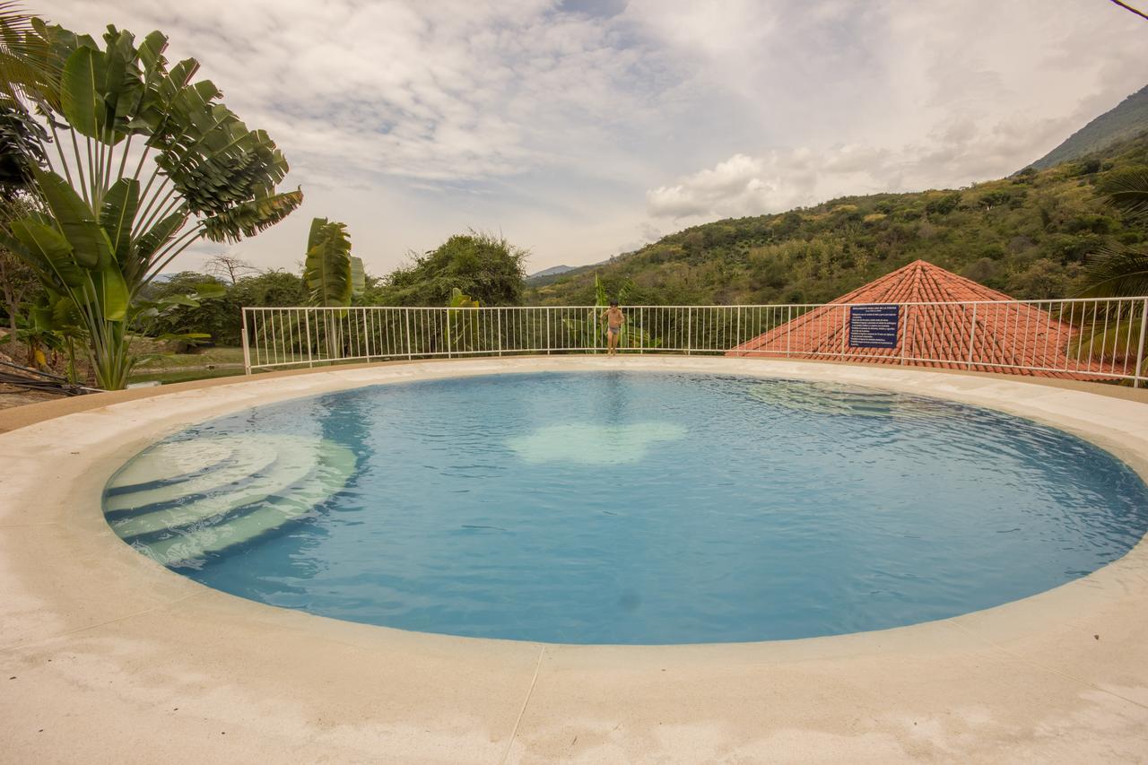 Hotel Chinauta Real Εξωτερικό φωτογραφία