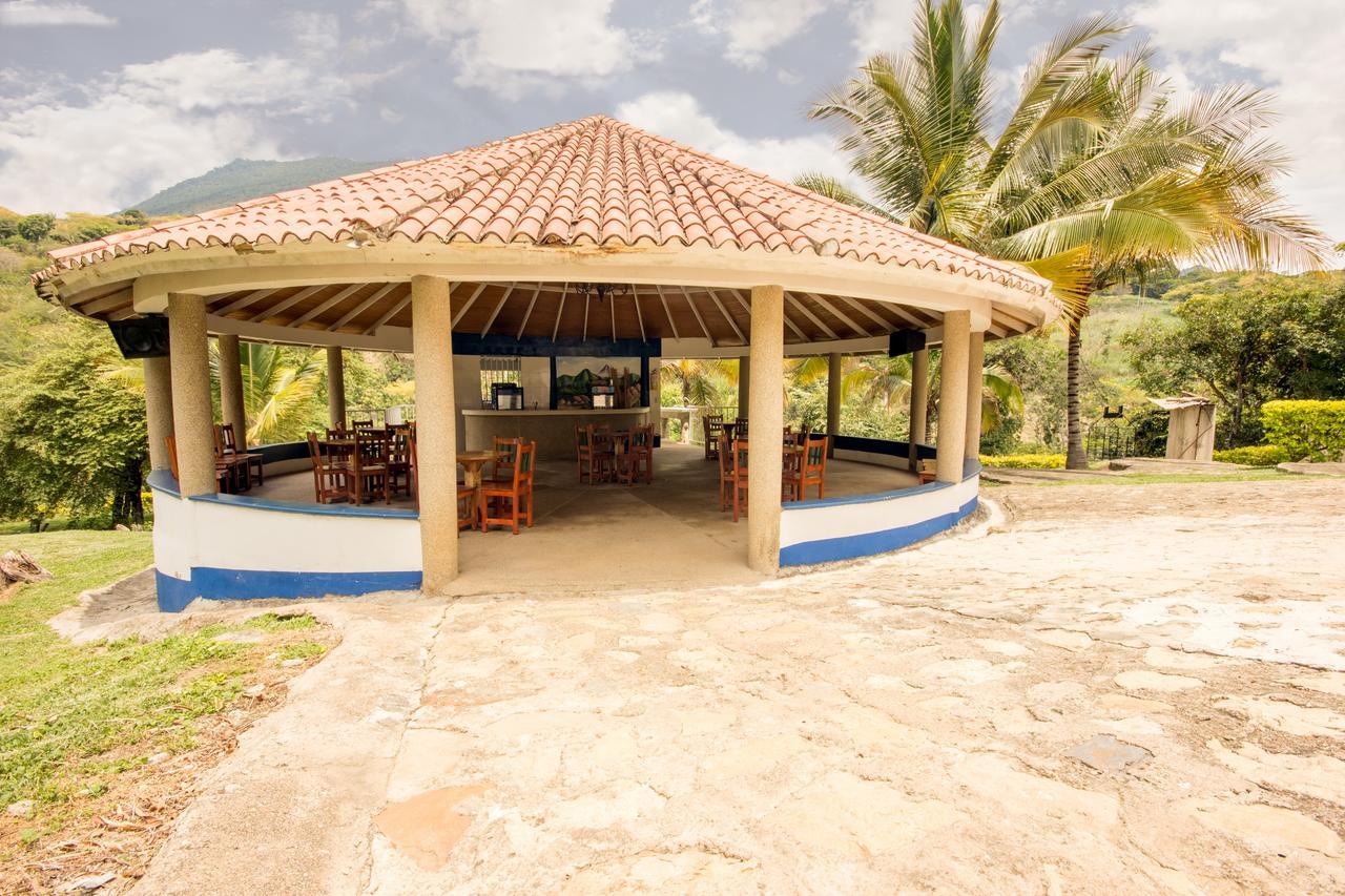 Hotel Chinauta Real Εξωτερικό φωτογραφία